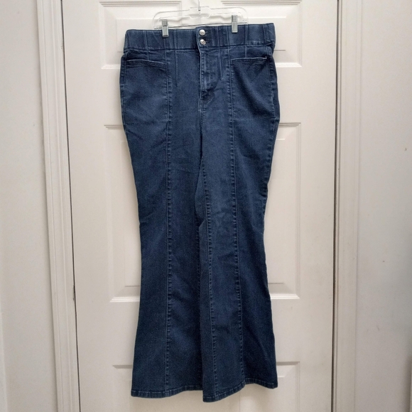 Torrid High Rise Corset Flare Jeans Dark Blue 18T 31" Inseam Wide Leg Stretch - Picture 1 of 14